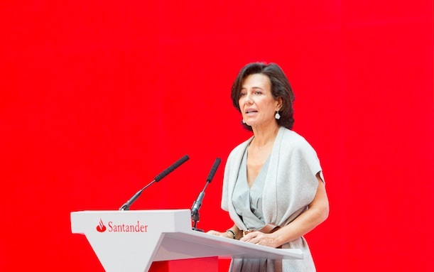 Banco Santander prevé cierre de 450 oficinas en España Banco Santander prevé cierre de 450 oficinas en España