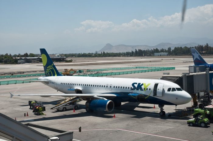 Banco de Chile suma a Sky a su artillería para darle batalla a Santander Lanpass Banco de Chile suma a Sky a su artillería para darle batalla a Santander Lanpass