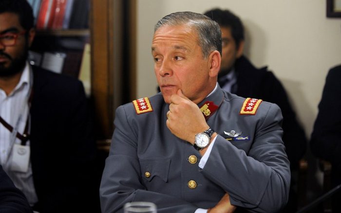 Ministra Rutherford investiga al general (r) Oviedo por “sobresueldos” Ministra Rutherford investiga al general (r) Oviedo por