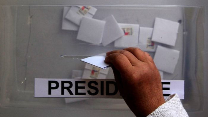 Proyecto de voto de chilenos en el exterior incluye propaganda electoral en el extranjero