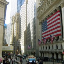 Goldman Sachs anticipa posible fuerte corrección de bolsas en EEUU y Europa