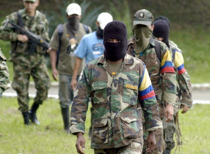Economía y droga conviven como universos paralelos en Colombia Economía y droga conviven como universos paralelos en Colombia