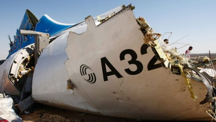 El servicio secreto británico cree que el avión ruso caído en Egipto transportaba una bomba El servicio secreto británico cree que el avión ruso caído en Egipto transportaba una bomba