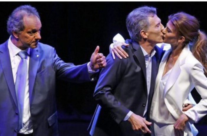 Macri y Scioli se jugaron las últimas cartas en inédito debate público Macri y Scioli se jugaron las últimas cartas en inédito debate público