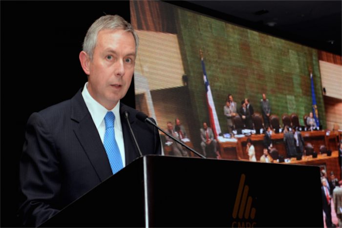 CMPC ‘libera’ más de US$ 6 millones de sus provisiones para indemnizaciones que incluirían a los ejecutivos que protagonizaron colusión CMPC ‘libera’ más de US$ 6 millones de sus provisiones para indemnizaciones que incluirían a los ejecutivos que protagonizaron colusión