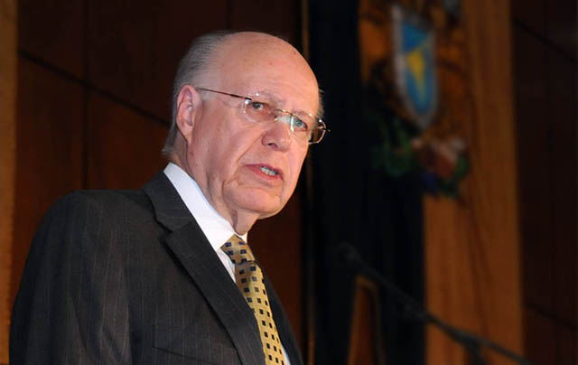 Rector de la UNAM: «Cómo es posible que una cadena internacional de Ues que está establecida a partir de un fondo de inversiones reciba dinero público» Rector de la UNAM: