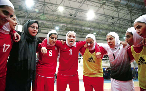 Seleccionada iraní doblegó oposición de su marido y competirá fuera de su país Seleccionada iraní doblegó oposición de su marido y competirá fuera de su país