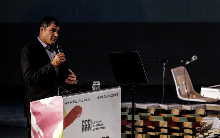 Rafael Correa elogia a Chile en inauguración de la Feria del Libro de Quito Rafael Correa elogia a Chile en inauguración de la Feria del Libro de Quito