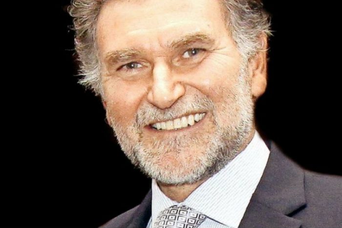 Los tres principales gerentes despedidos de CMPC fueron indemnizados con 60 sueldos cada uno Los tres principales gerentes despedidos de CMPC fueron indemnizados con 60 sueldos cada uno