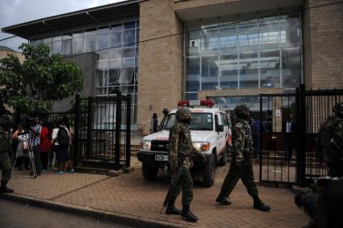 Demasiado real: simulacro de ataque terrorista deja un muerto en universidad de Kenia Demasiado real: simulacro de ataque terrorista deja un muerto en universidad de Kenia