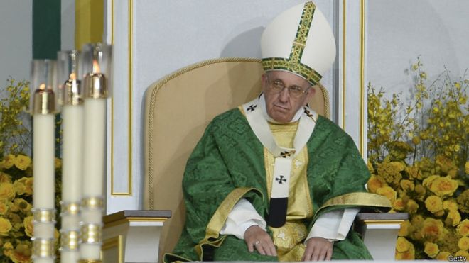 Los libros que denuncian la “forma escandalosa” como se manejan las finanzas en el Vaticano Los libros que denuncian la