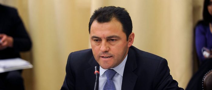 Informe de parlamentarios oficialistas de comisión Caval también pide salida de administrador de La Moneda Informe de parlamentarios oficialistas de comisión Caval también pide salida de administrador de La Moneda