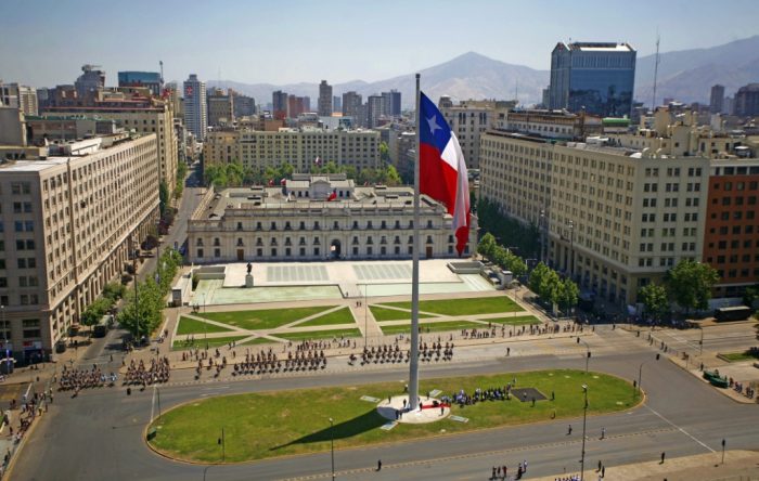 Impactan nuevamente desde el cielo a La Moneda Impactan nuevamente desde el cielo a La Moneda