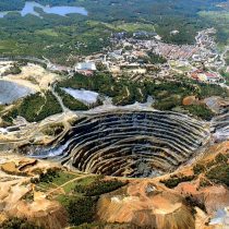 El exceso de efectivo es el dilema actual del sector minero
