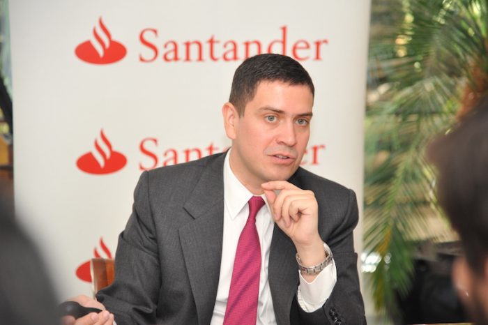 Santander reduce proyecciones de crecimiento para 2016 a 2% y advierte que si el cobre no se recupera la cifra bajaría a 1,6% Santander reduce proyecciones de crecimiento para 2016 a 2% y advierte que si el cobre no se recupera la cifra bajaría a 1,6%