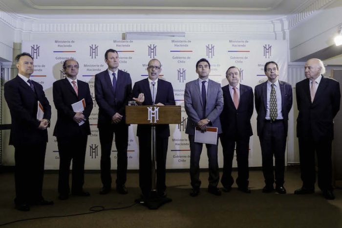 Moody’s advierte que nueva Ley de Bancos forzará a BancoEstado, Itaú-CorpBanca y BBVA a recaudar capital adicional Moody's advierte que nueva Ley de Bancos forzará a BancoEstado, Itaú-CorpBanca y BBVA a recaudar capital adicional