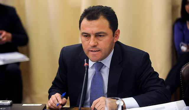 La Moneda planifica sumario a Cristián Riquelme para descomprimir presión política por el administrador de Palacio La Moneda planifica sumario a Cristián Riquelme para descomprimir presión política por el administrador de Palacio