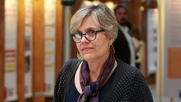 Lorena Fries aclara que no es partidaria de indultar a violadores de DD.HH. Lorena Fries aclara que no es partidaria de indultar a violadores de DD.HH.