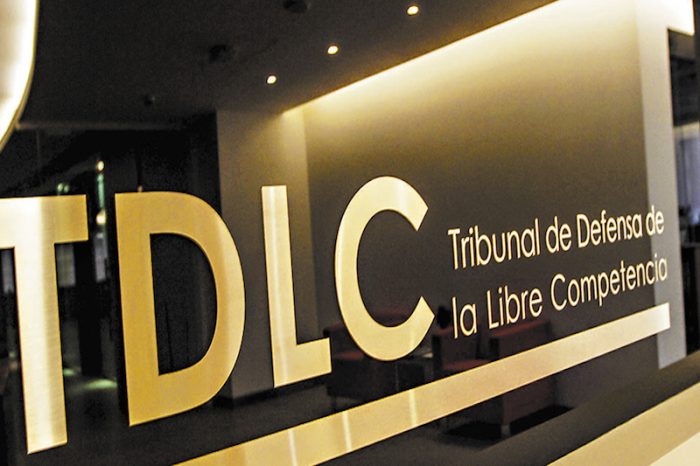 Otro caso de colusión: TDLC condena a laboratorios Baxter y Sanderson por malas prácticas en dos licitaciones públicas de suero Otro caso de colusión: TDLC condena a laboratorios Baxter y Sanderson por malas prácticas en dos licitaciones públicas de suero