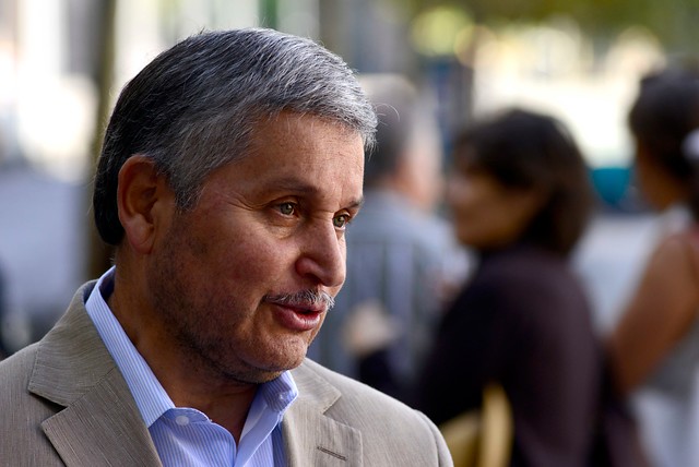 Diputado cliente del ‘bancongreso’ le recortó 20% el sueldo a su equipo parlamentario Diputado cliente del ‘bancongreso’ le recortó 20% el sueldo a su equipo parlamentario