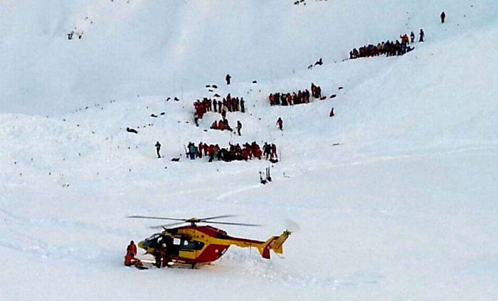 Dos adolescentes y un esquiador ucraniano mueren tras avalancha en Los Alpes franceses