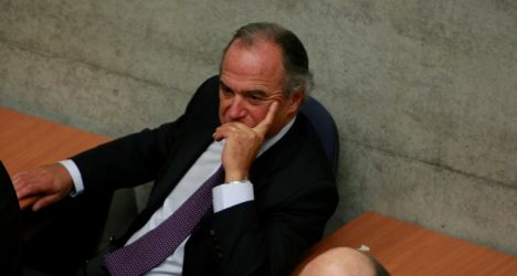 Caso Penta: Defensa de Bombal busca revisar medidas cautelares para sustituir el arraigo nacional y la firma semanal Caso Penta: Defensa de Bombal busca revisar medidas cautelares para sustituir el arraigo nacional y la firma semanal