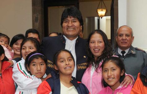 Premio Nobel de la Paz hace dura crítica a Evo Morales y dice que rebaja de la edad de trabajo de los niños en Bolivia “se opone a leyes universales”
