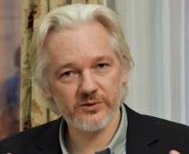 Abogada de Julian Assange pide al Reino Unido que lo deje en libertad