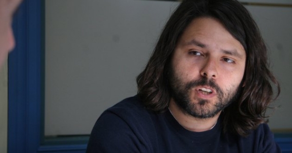 Mayol por Historia de un Oso: «Los mismos exiliados miran en menos lo vivido y hablan de Beca Pinochet» Mayol por Historia de un Oso: