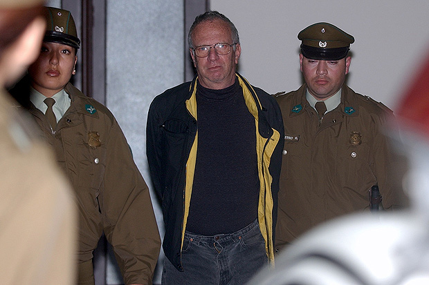 Ex sicóloga del Sename pide reapertura del caso Spiniak y acusa adulteración de su testimonio Ex sicóloga del Sename pide reapertura del caso Spiniak y acusa adulteración de su testimonio