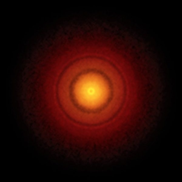 La imagen más detallada de un disco protoplanetario obtenida por ALMA La imagen más detallada de un disco protoplanetario obtenida por ALMA