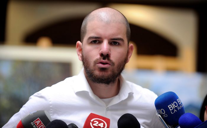 Jackson se lanza al cuello de Burgos por desmarcarse del proyecto de aborto: “Es un acto absoluto de deslealtad” Jackson se lanza al cuello de Burgos por desmarcarse del proyecto de aborto: