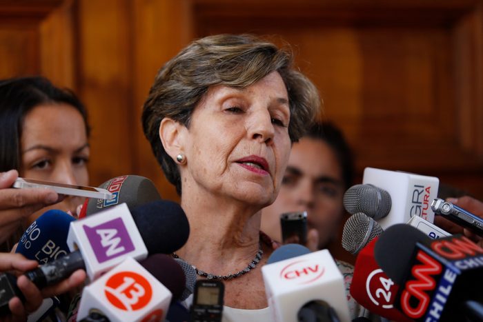Presidentes de la Nueva Mayoría salen a criticar discolaje de Burgos en proyecto de aborto: “Hubiese sido más prudente no mencionarlo porque nosotros estamos buscando votos” Presidentes de la Nueva Mayoría salen a criticar discolaje de Burgos en proyecto de aborto: