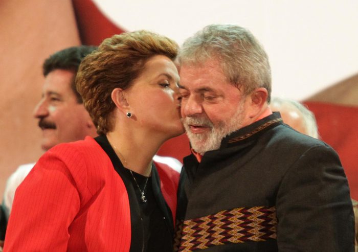 Movida de Dilma de poner a Lula como jefe de gabinete remece mercados Movida de Dilma de poner a Lula como jefe de gabinete remece mercados