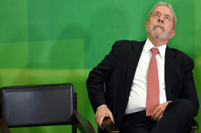 Crisis en Brasil da giro inesperado y se profundiza: Lo que los brasileños saben y los inversores extranjeros, no Crisis en Brasil da giro inesperado y se profundiza: Lo que los brasileños saben y los inversores extranjeros, no