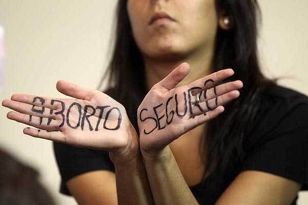 Comisión de Constitución de la Cámara aprobó en general proyecto de aborto bajo tres causales Comisión de Constitución de la Cámara aprobó en general proyecto de aborto bajo tres causales