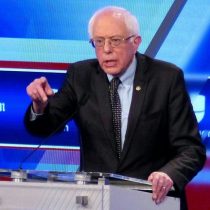 Bernie Sanders en el debate demócrata: “EE.UU. ha derrocado Gobiernos por todo el mundo, en Chile, Guatemala e Irán”