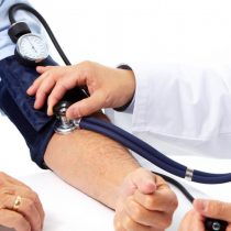Una enfermedad silenciosa: la importancia de combatir la hipertensión arterial con actividad física y un peso saludable