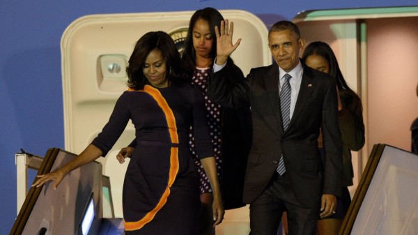 Obama llega a Argentina donde se reunirá con Macri para reactivar confianzas Obama llega a Argentina donde se reunirá con Macri para reactivar confianzas