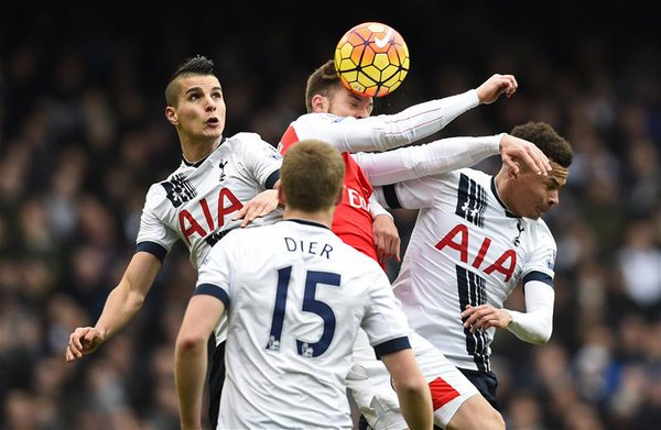 Alexis rescata un punto para el Arsenal en el derby de Londres Alexis rescata un punto para el Arsenal en el derby de Londres