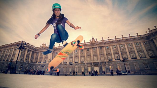 El «skateboarding» como una forma de rebeldía femenina