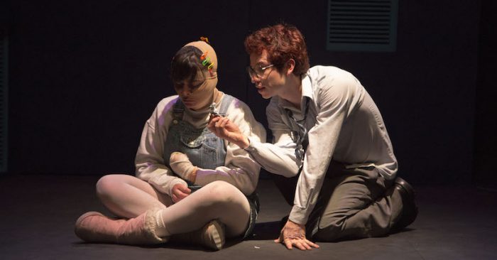 Obra “Niña Astronauta” de la Compañía Lafamiliateatro en Matucana 100, 30 de abril al 15 de mayo Obra “Niña Astronauta” de la Compañía Lafamiliateatro en Matucana 100, 30 de abril al 15 de mayo
