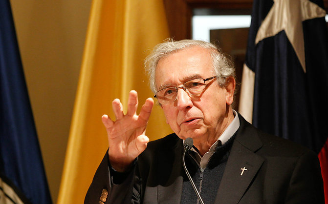 Fernando Montes en misa por Aylwin: “Es el momento de rezar por Chile y sus políticos desprestigiados” Fernando Montes en misa por Aylwin: