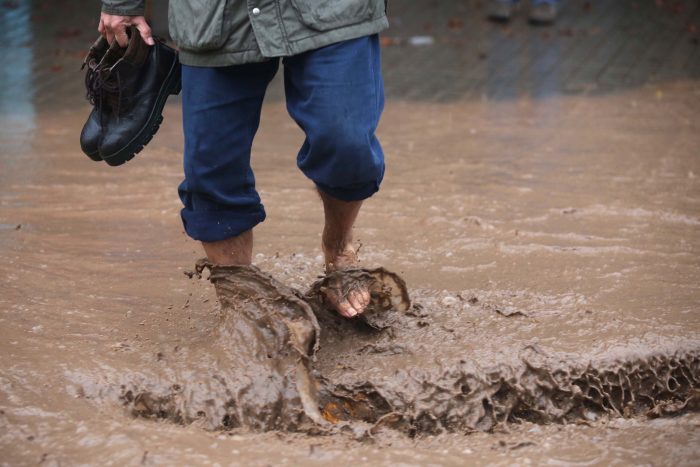 Galería: las imágenes que dejó en Santiago el frente de mal tiempo