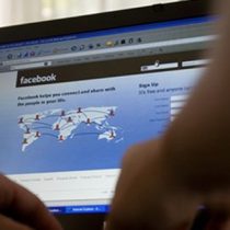 Alguien te mira: las miles de solicitudes que hacen los gobiernos para acceder a datos de usuarios de Facebook