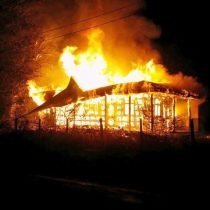 Incendian iglesia, una casa y un camión en La Araucanía
