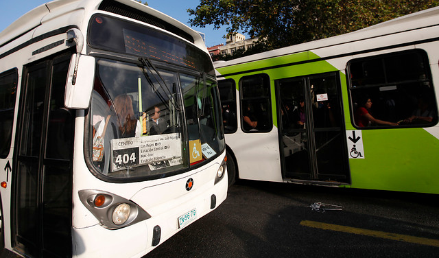 Cerca de $194 mil millones se ha descontado a empresas del Transantiago por mal servicio Cerca de $194 mil millones se ha descontado a empresas del Transantiago por mal servicio