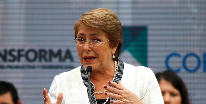Bachelet reacciona a cohecho en política y blinda a su entorno: «No hay nadie cercano a mí que haya recibido sobornos» Bachelet reacciona a cohecho en política y blinda a su entorno: