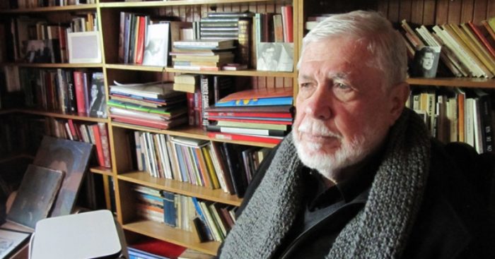 Poli Délano, escritor octogenario: «El presente lo veo con un ánimo más bien pesimista, pero el futuro, no» Poli Délano, escritor octogenario: «El presente lo veo con un ánimo más bien pesimista, pero el futuro, no»
