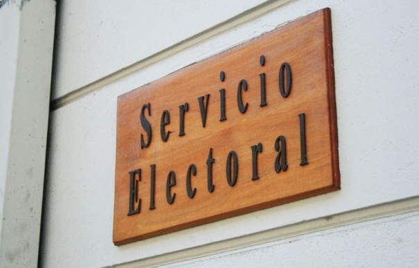 El Servel y el pacto electoral de la Nueva Mayoría El Servel y el pacto electoral de la Nueva Mayoría
